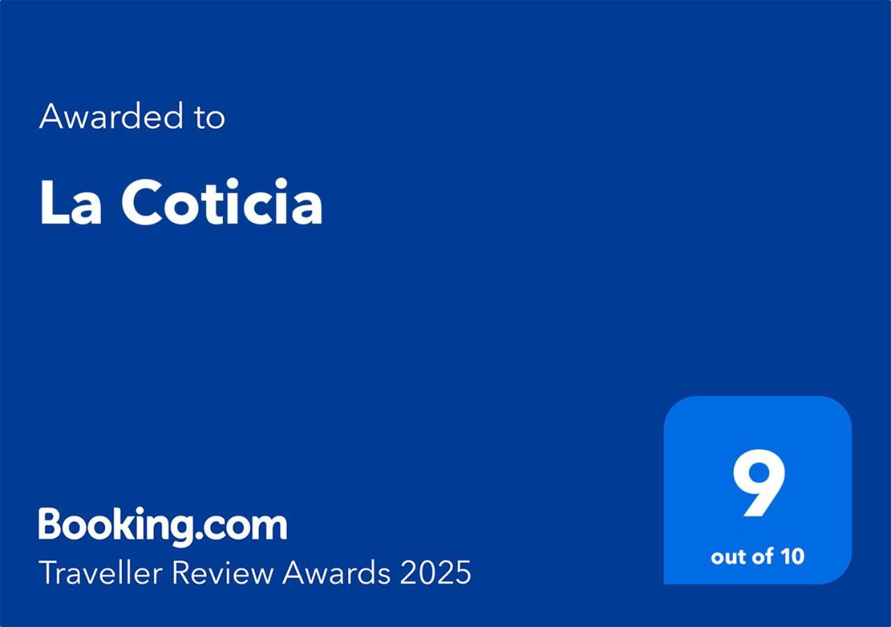 La Coticia Bed and Breakfast Coutiches Buitenkant foto